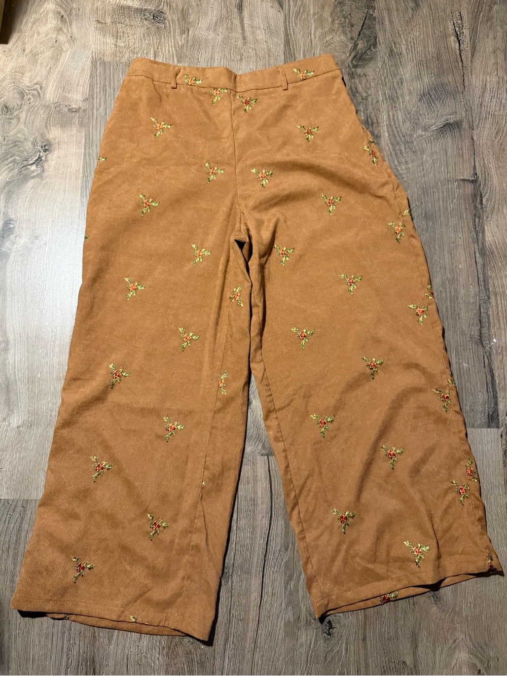 SHEIN Brown Embroidered Floral Curve Pants